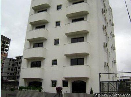 Guaruja Flat Hotel מראה חיצוני תמונה